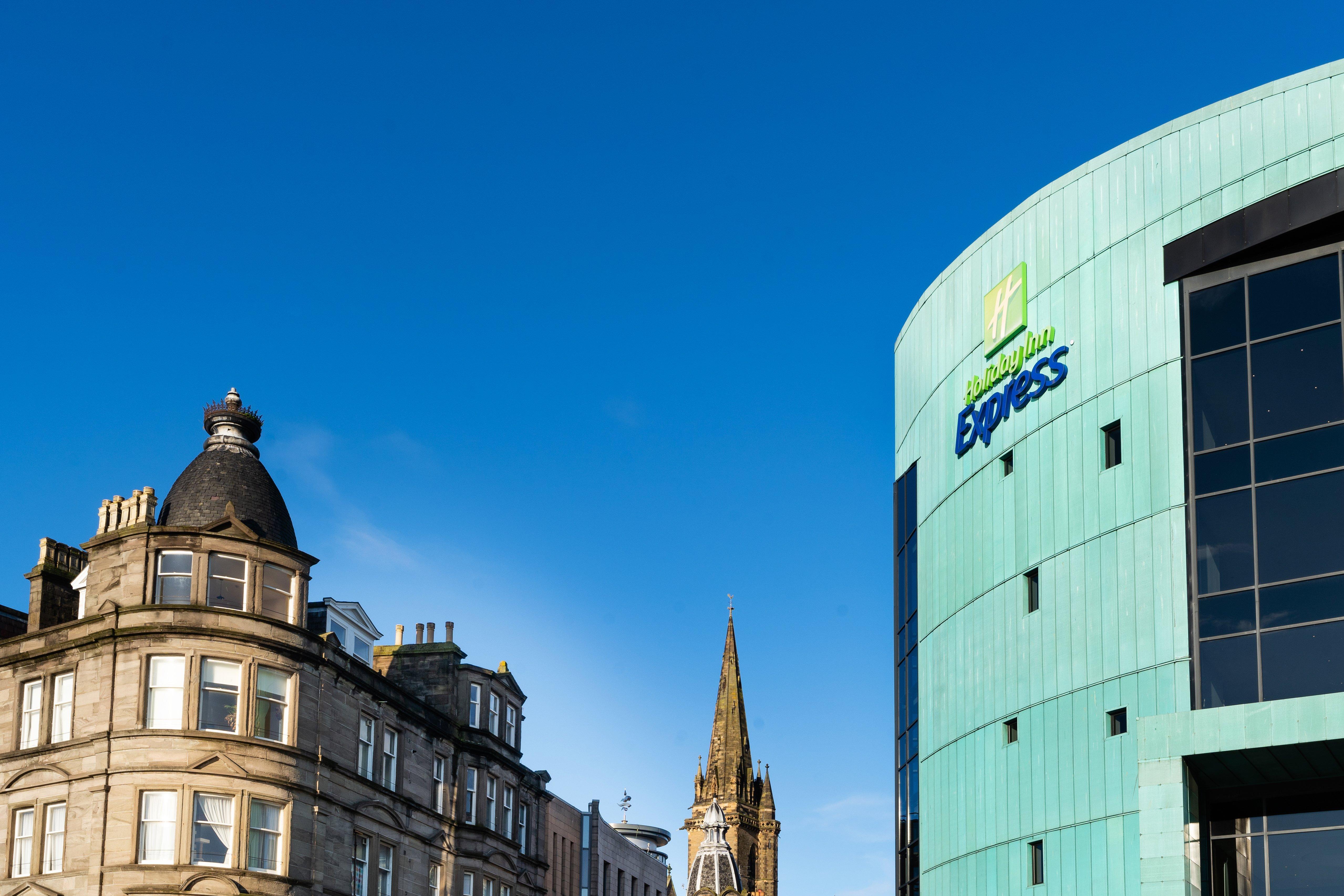 Holiday Inn Express Dundee By Ihg Exterior photo