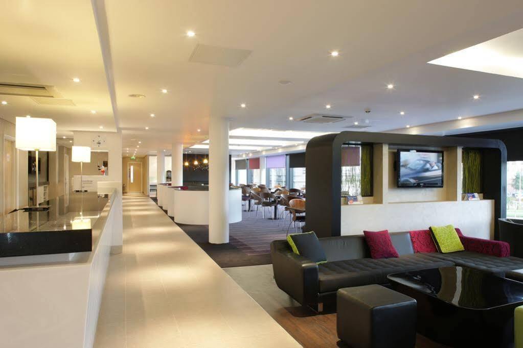 Holiday Inn Express Dundee By Ihg Exterior photo